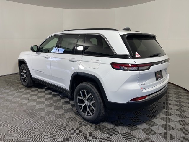 2025 Jeep Grand Cherokee Limited photo 4