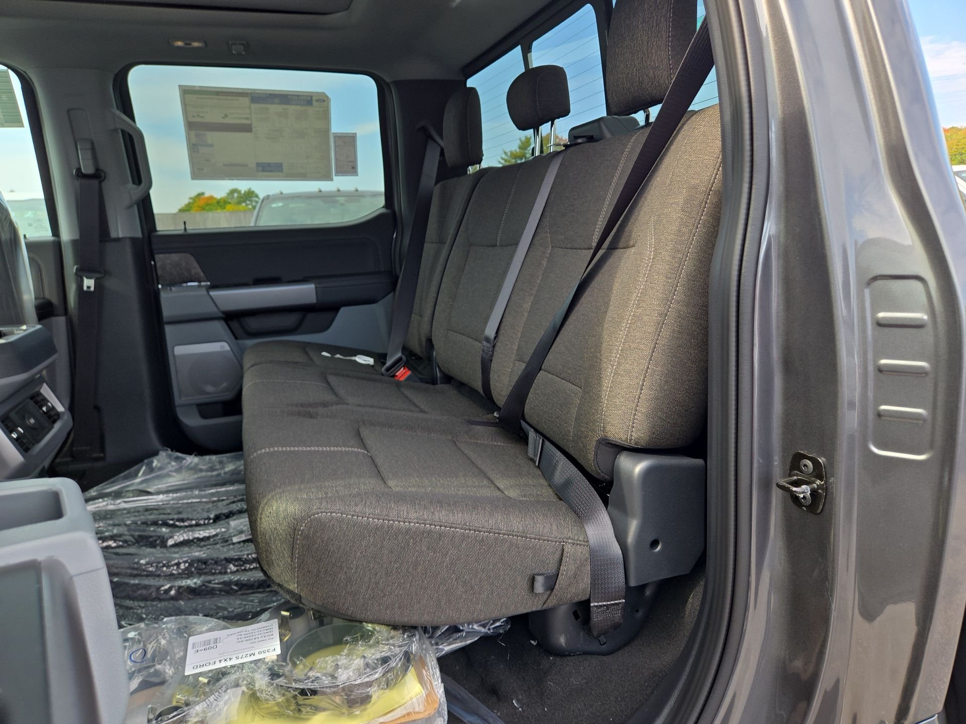 New 2027 Carbonized Gray Metallic Ford F-250® XLT image 4