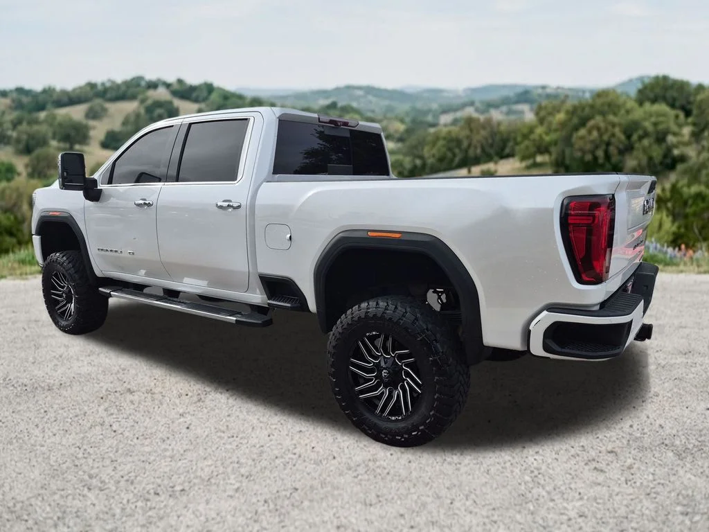 Used 2020 White GMC Denali image 8