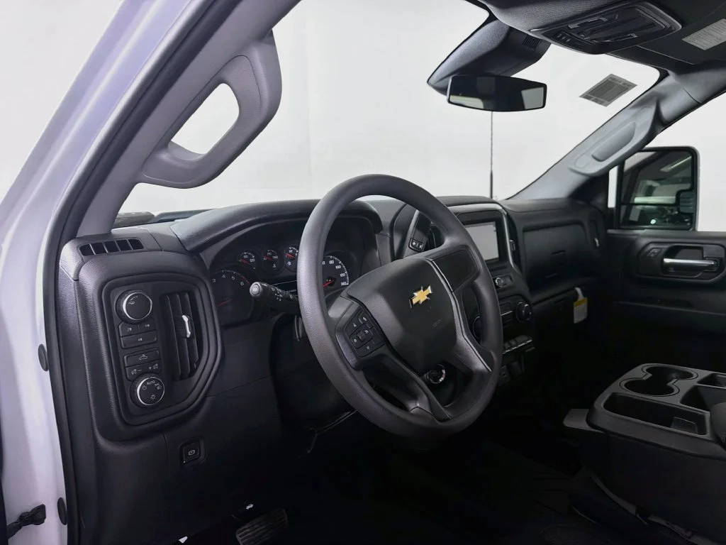 New 2026 Summit White Chevrolet Custom image 10