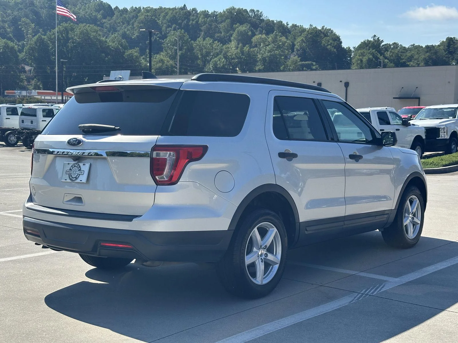 Used 2019 SV Ford Base image 7