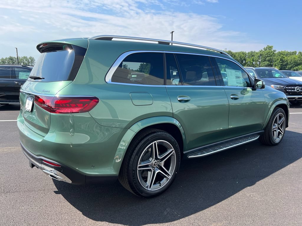 New 2026 MANUFAKTUR Ireland Mid Green Metallic Mercedes-Benz GLS 450 image 46