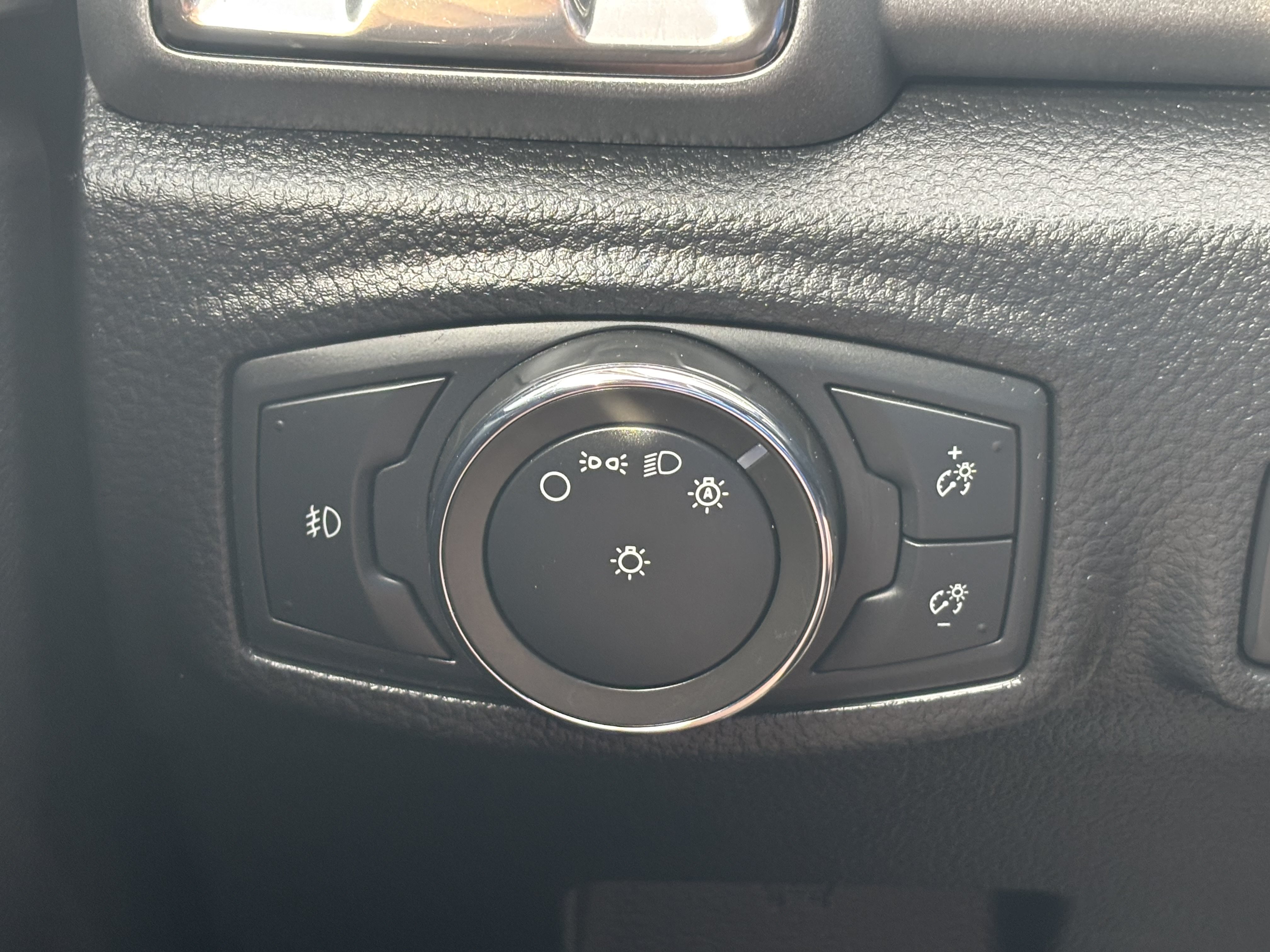 Used 2021 Oxford White Ford XLT image 21