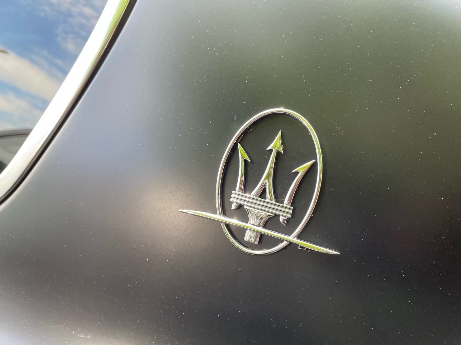 Used 2020  Maserati Base image 18