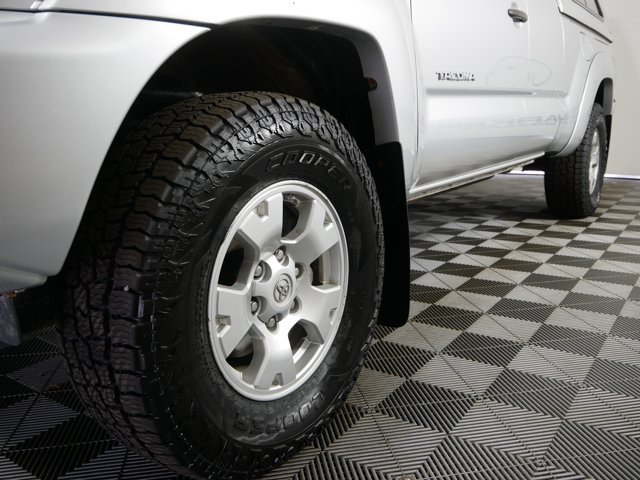 Used 2013 Silver Streak Metallic Toyota Extended Cab TRD Off-Road w/ Extra Value Pkg image 2