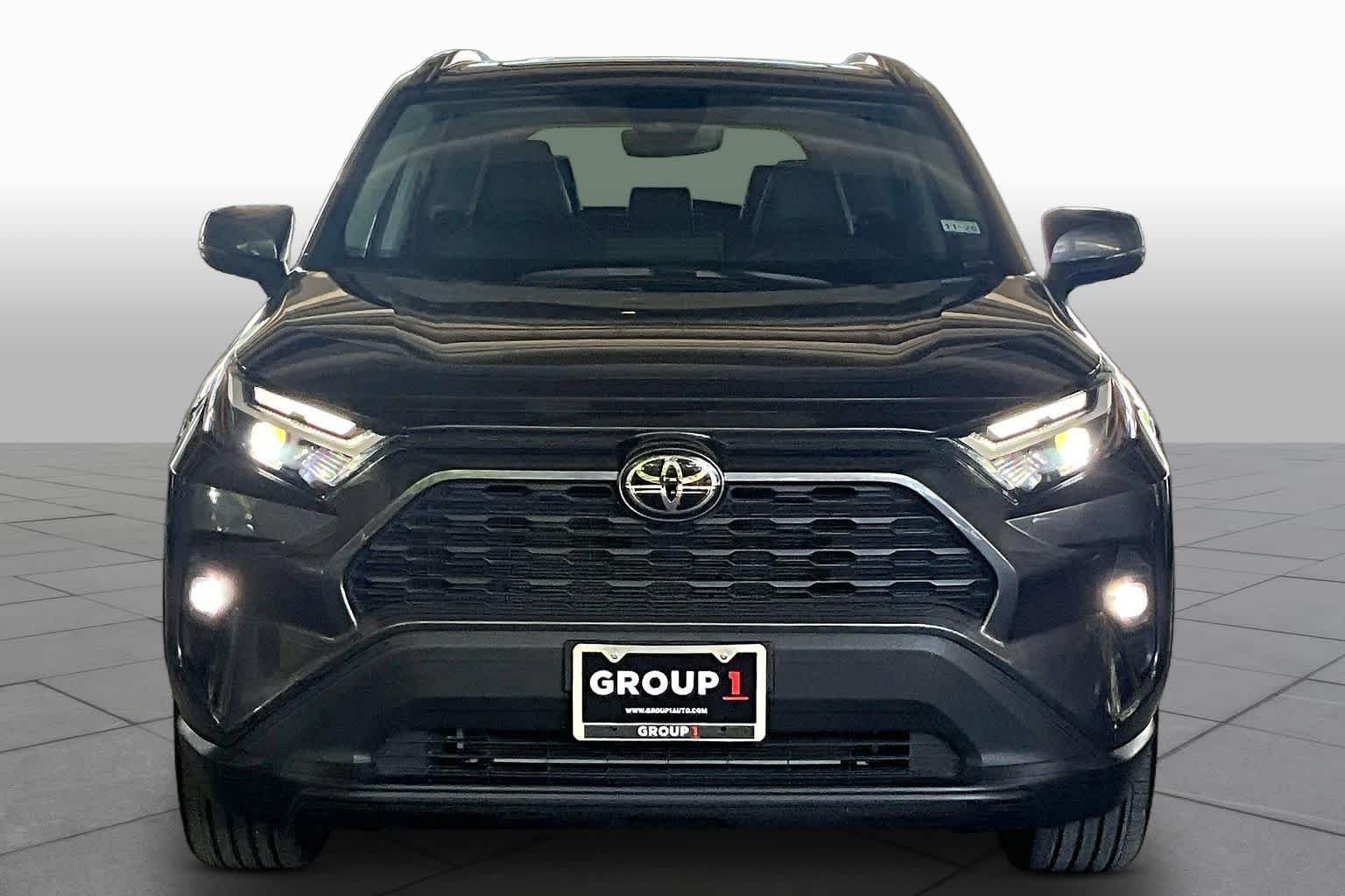 Used 2024 Magnetic Gray Metallic Toyota XLE Premium image 3