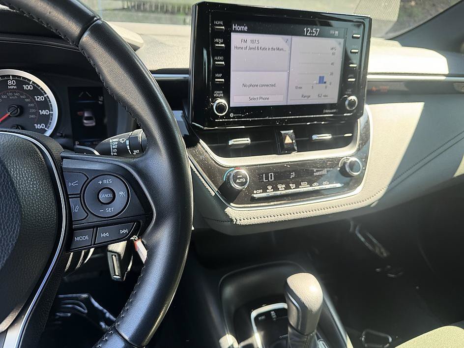 Used 2022 Classic Silver Metallic Toyota SE image 14