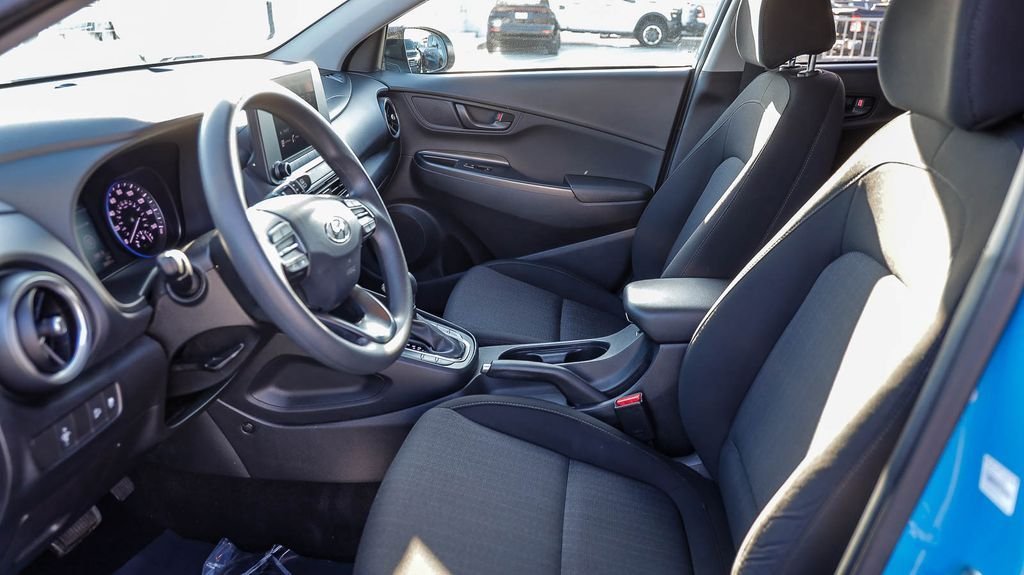Used 2022 Black Hyundai SEL image 21