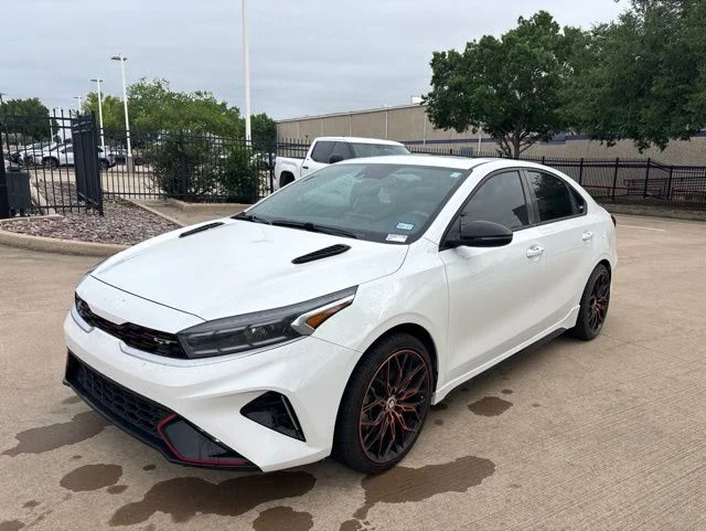 2023 Kia Forte GT's photo