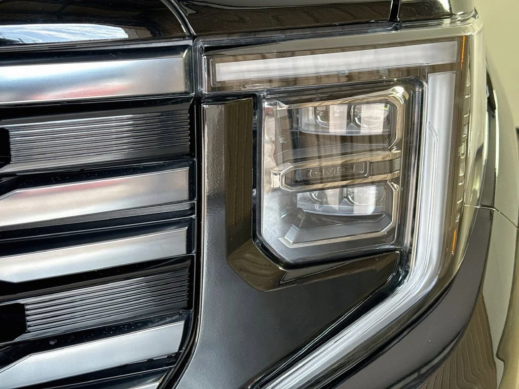 Used 2025 Black GMC AT4 image 39