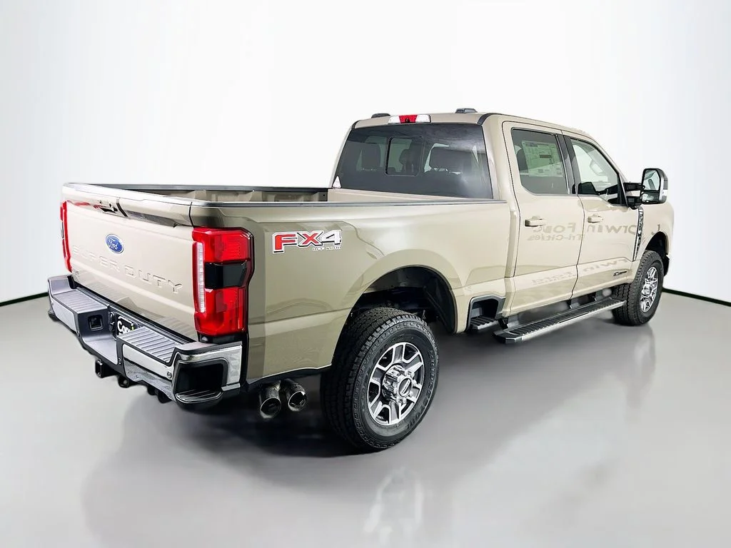 New 2026 Marsh Gray Ford Lariat image 15
