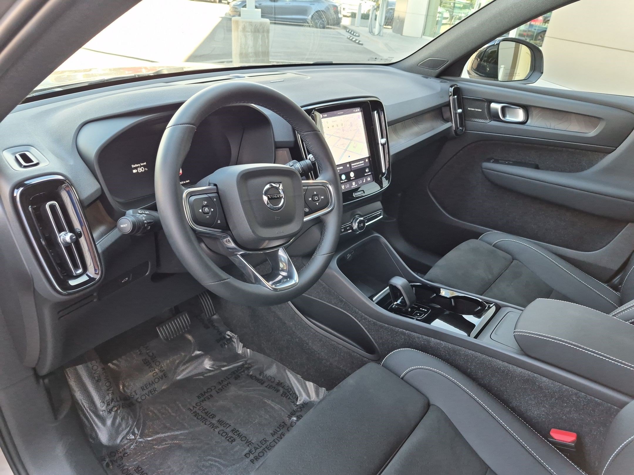 Certified Used 2023 Bright Dusk Volvo Ultimate image 14