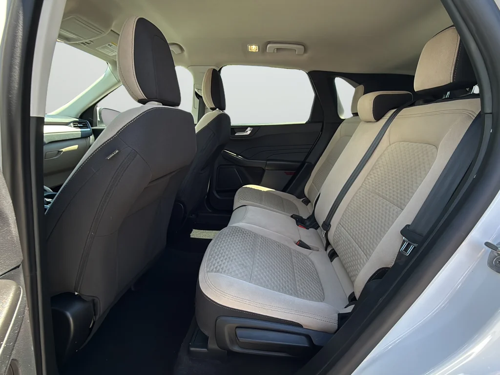 Used 2021 White Ford SE image 13