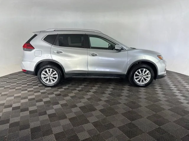 Used 2017 Silver Nissan SV image 4