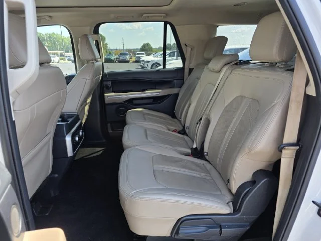 Certified Used 2022 Oxford White Ford Limited image 20