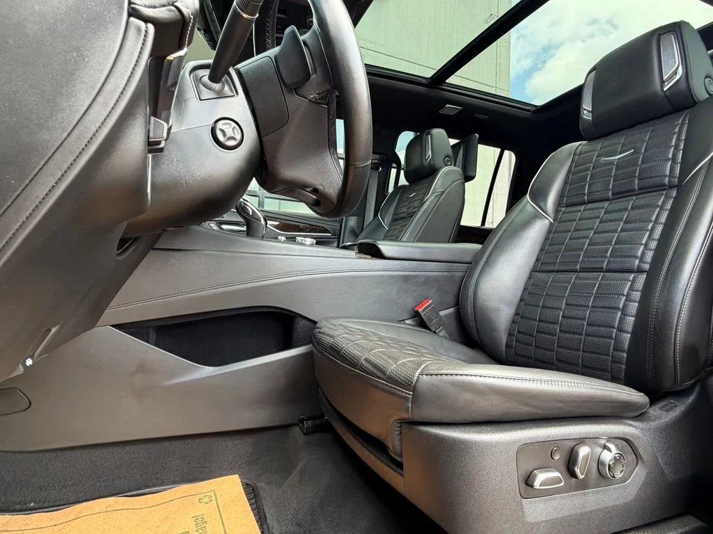 Used 2021 Black Cadillac Sport Platinum image 10