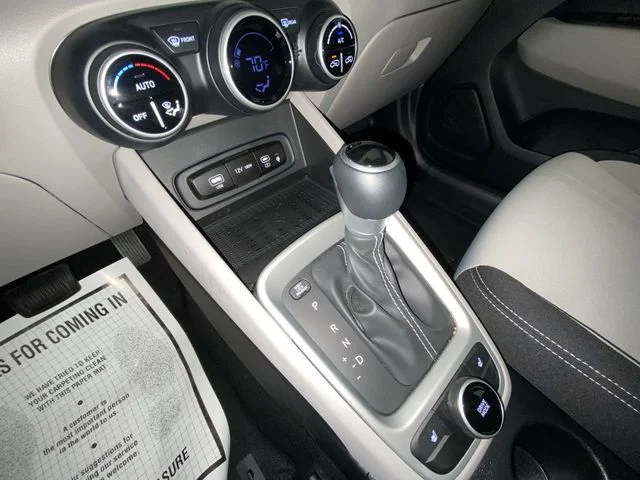 Used 2026 Green Hyundai SEL image 19