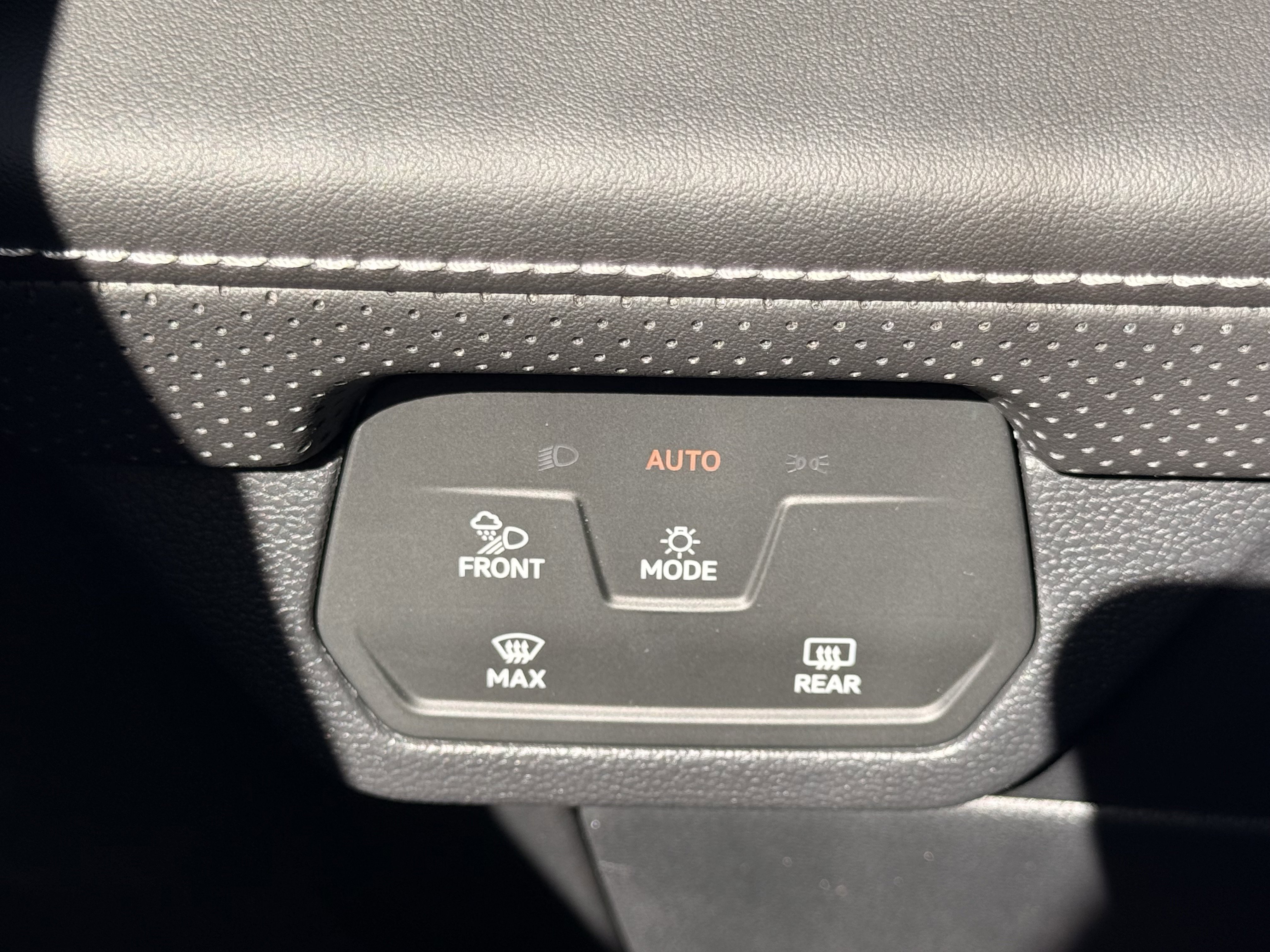 2026 Volkswagen Atlas SEL - Photo 29