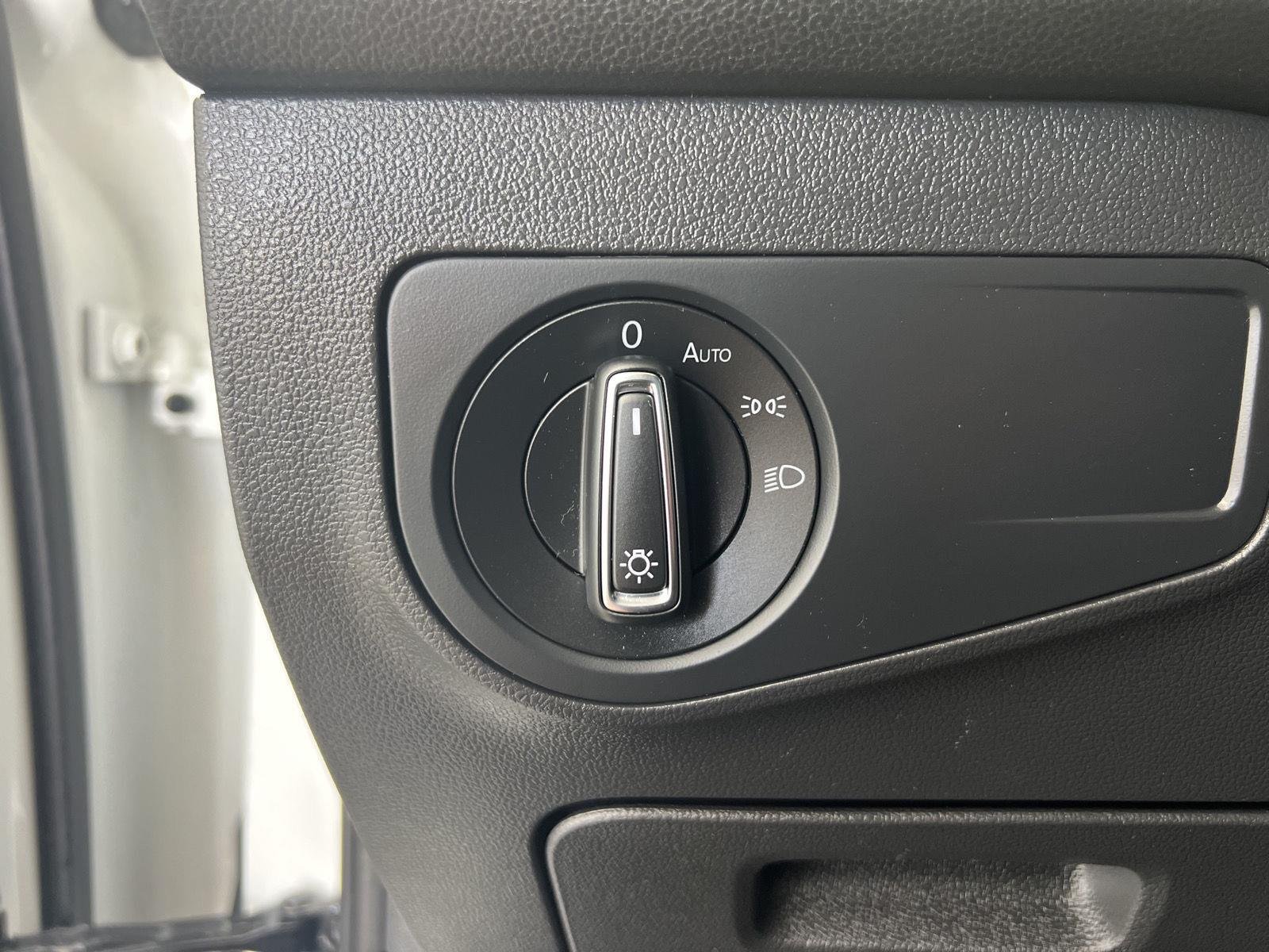 2024 Volkswagen Tiguan SE - Photo 18