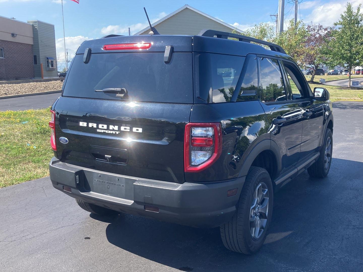 Used 2021 Shadow Black Ford Badlands image 7
