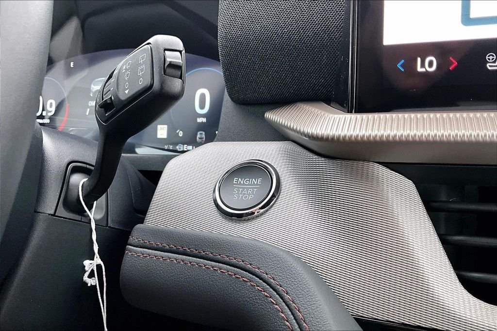 New 2027 Vapor Blue Metallic Ford Active image 20