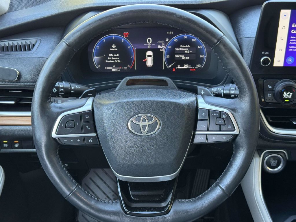 Used 2024 White Toyota Platinum image 11