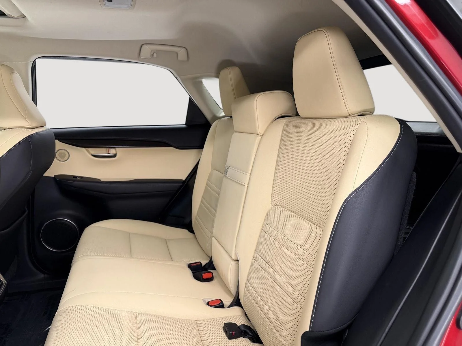 Used 2019  Lexus 300 image 22