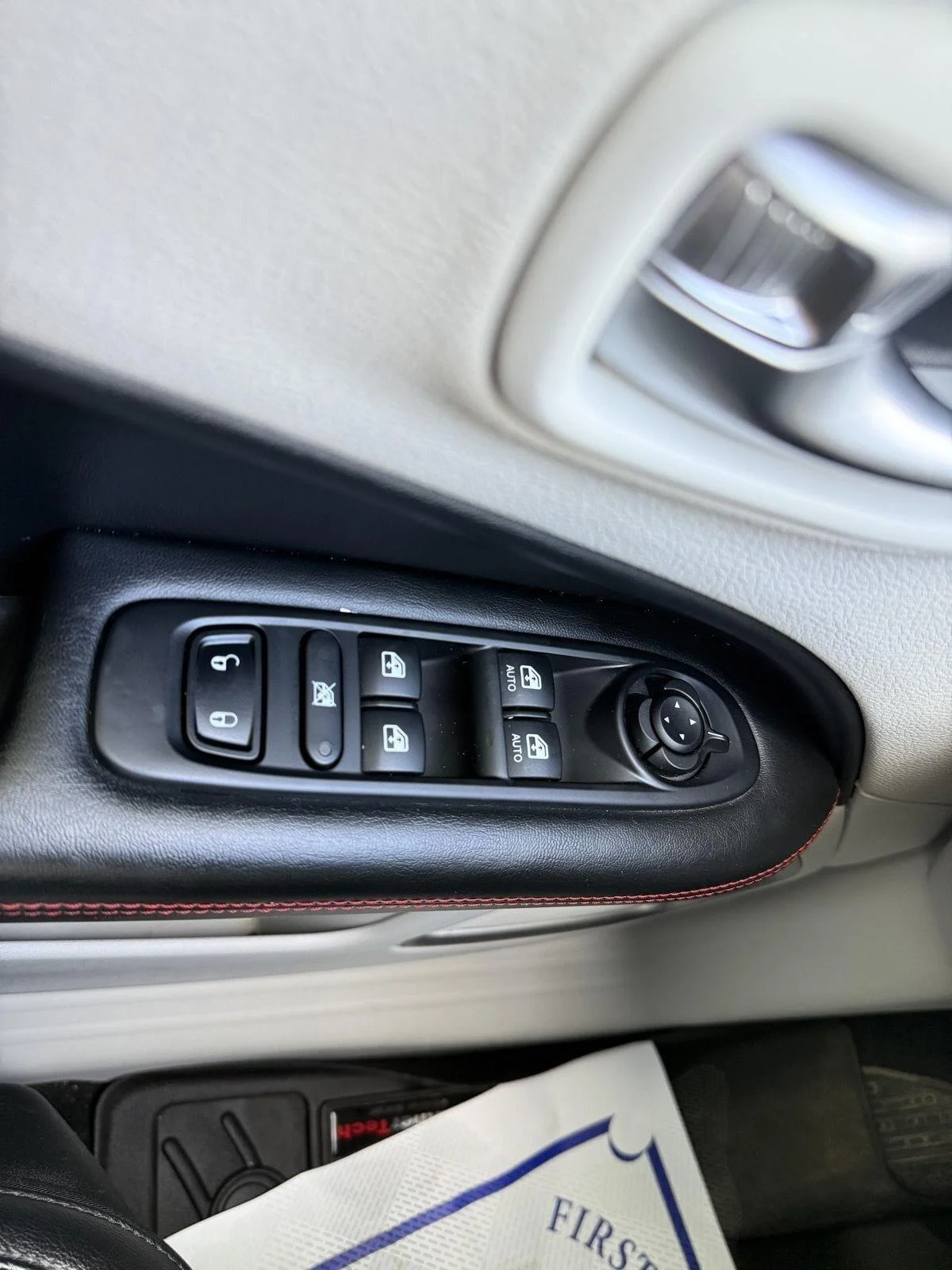 Used 2018 Granite Crystal Metallic Clearcoat Jeep Limited image 19