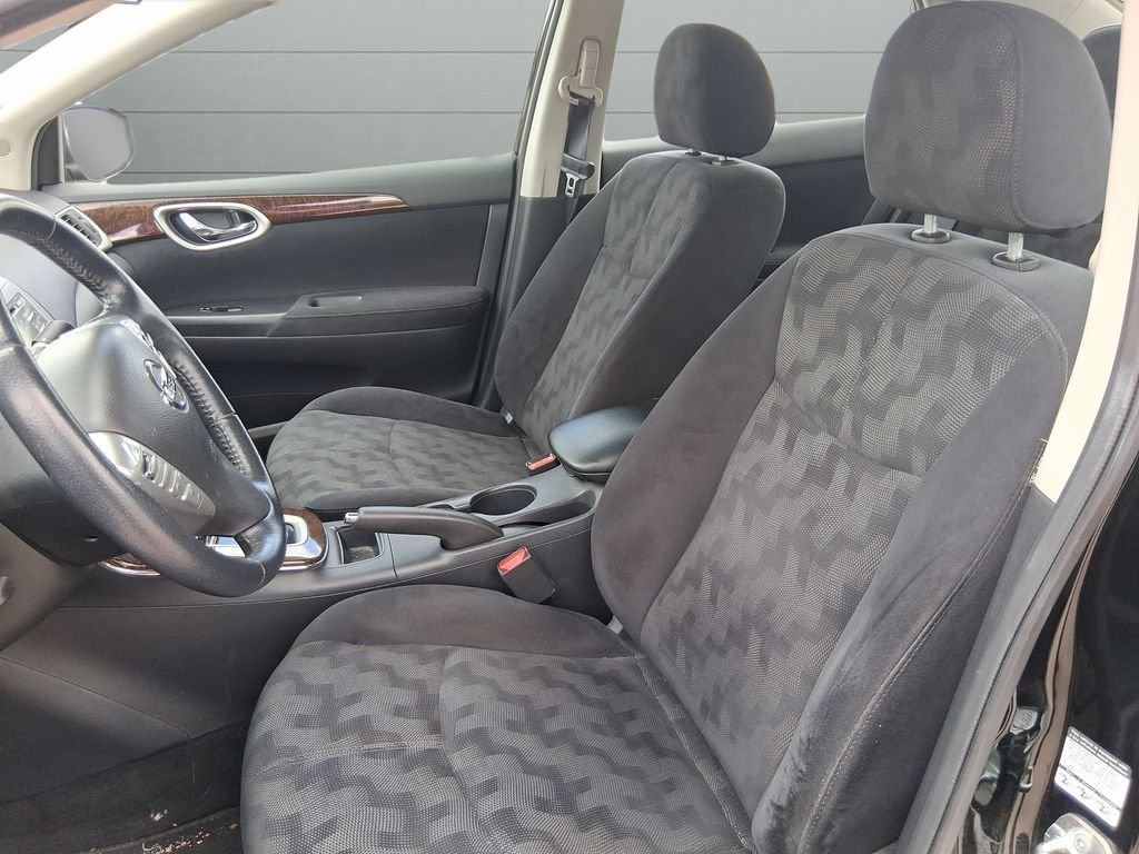 Used 2013 Black Nissan SL image 9