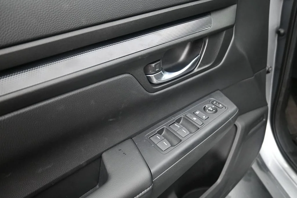 2026 Honda CR-V LX - Photo 18
