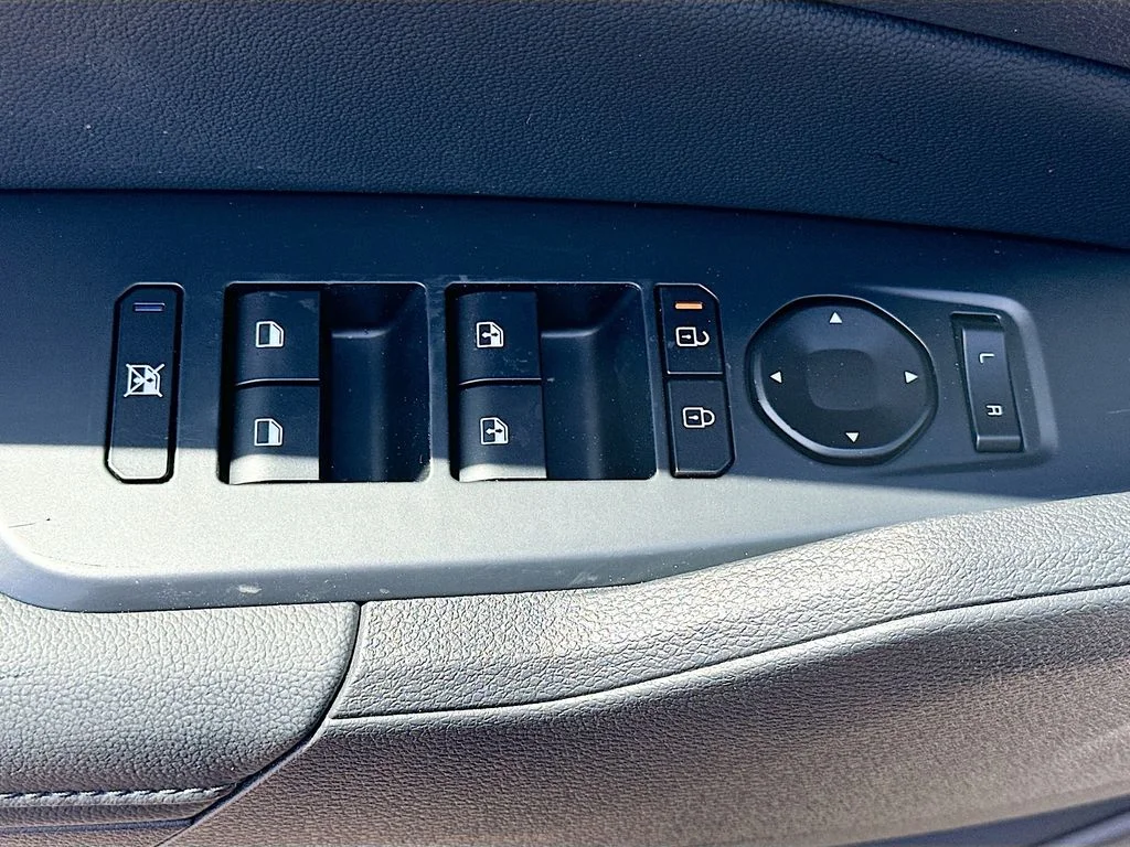 New 2026 Gravity Gray Kia EX image 17