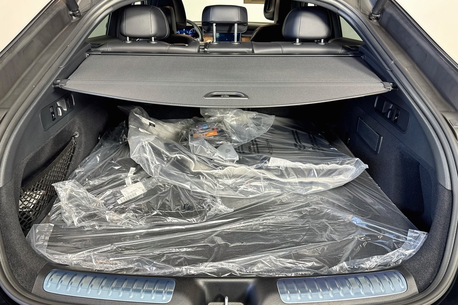 New 2027 Black Mercedes-Benz GLC 300 image 24