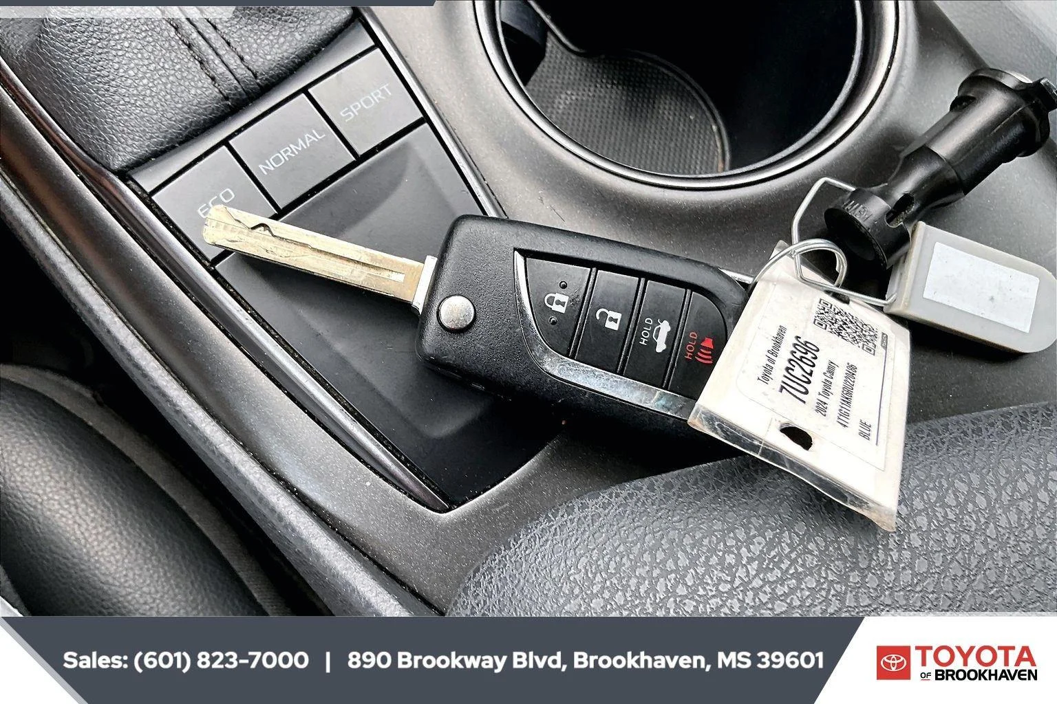 Used 2024 Reservoir Blue Toyota SE image 9
