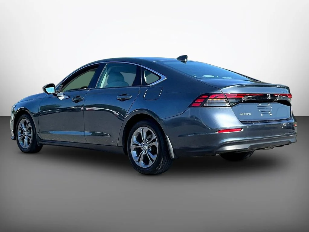 Used 2024 Meteorite Gray Metallic Honda EX image 4