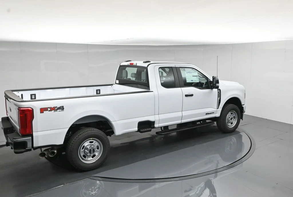 New 2026 White Ford XL image 38