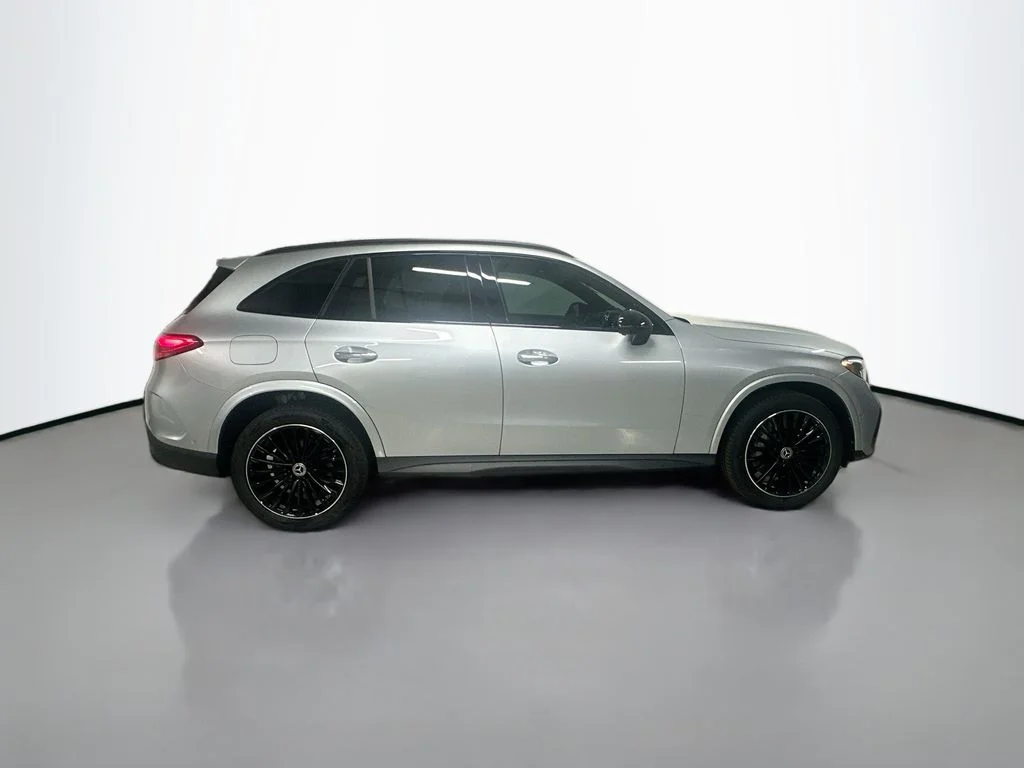 New 2026  Mercedes-Benz GLC 300 image 8
