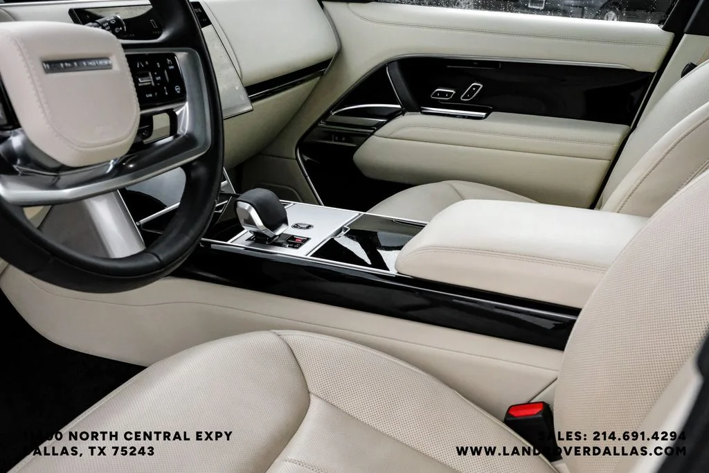 Certified Used 2025 Black Land Rover SE image 25