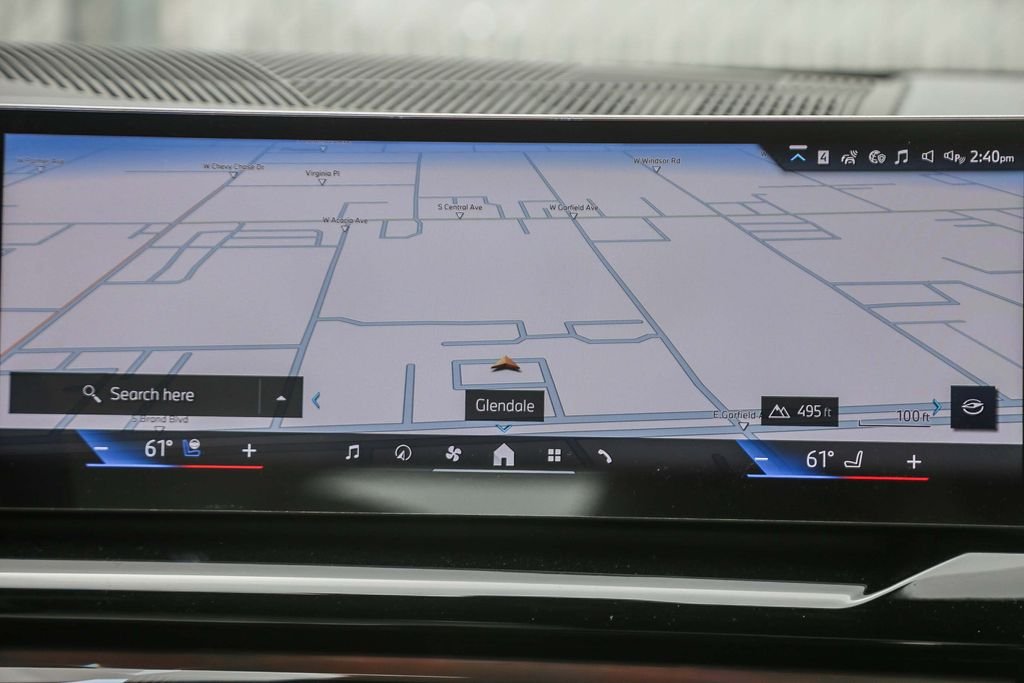 New 2027 Brooklyn Grey Metallic BMW 550e xDrive image 10