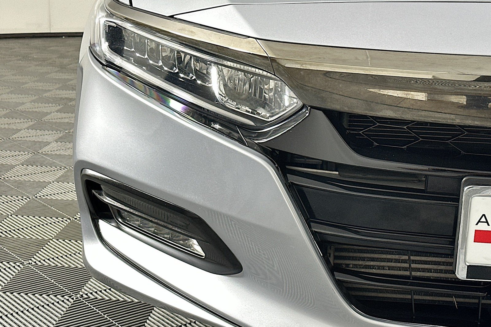 Used 2018 Lunar Silver Metallic Honda Sport 1.5T image 16