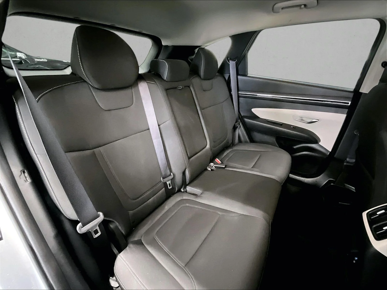 Used 2022 Shimmering Silver Hyundai SEL image 29