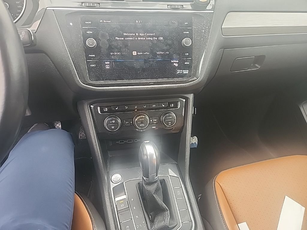 Used 2018 White Volkswagen 2.0T SE image 24