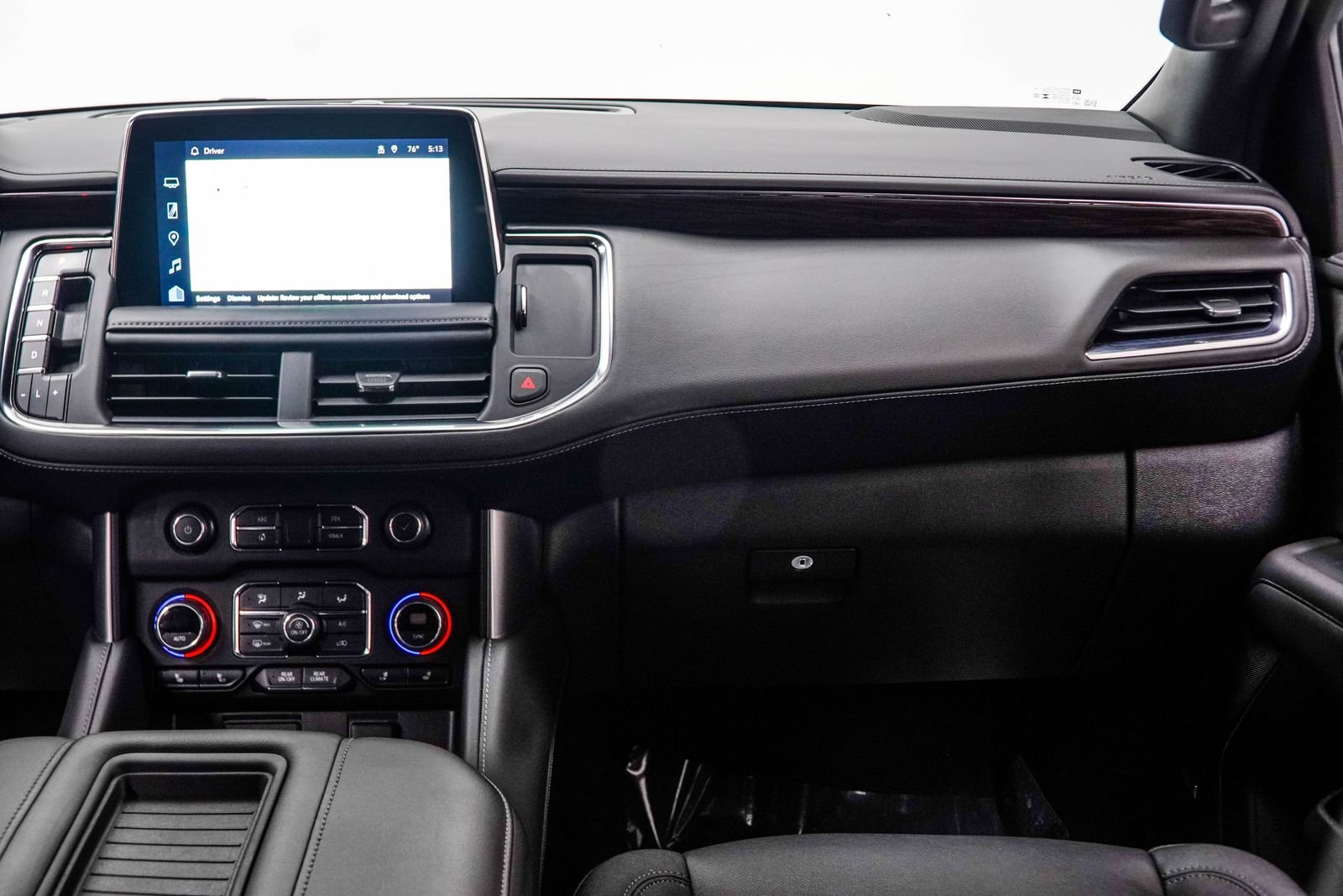 Used 2023 Black Chevrolet Z71 image 20