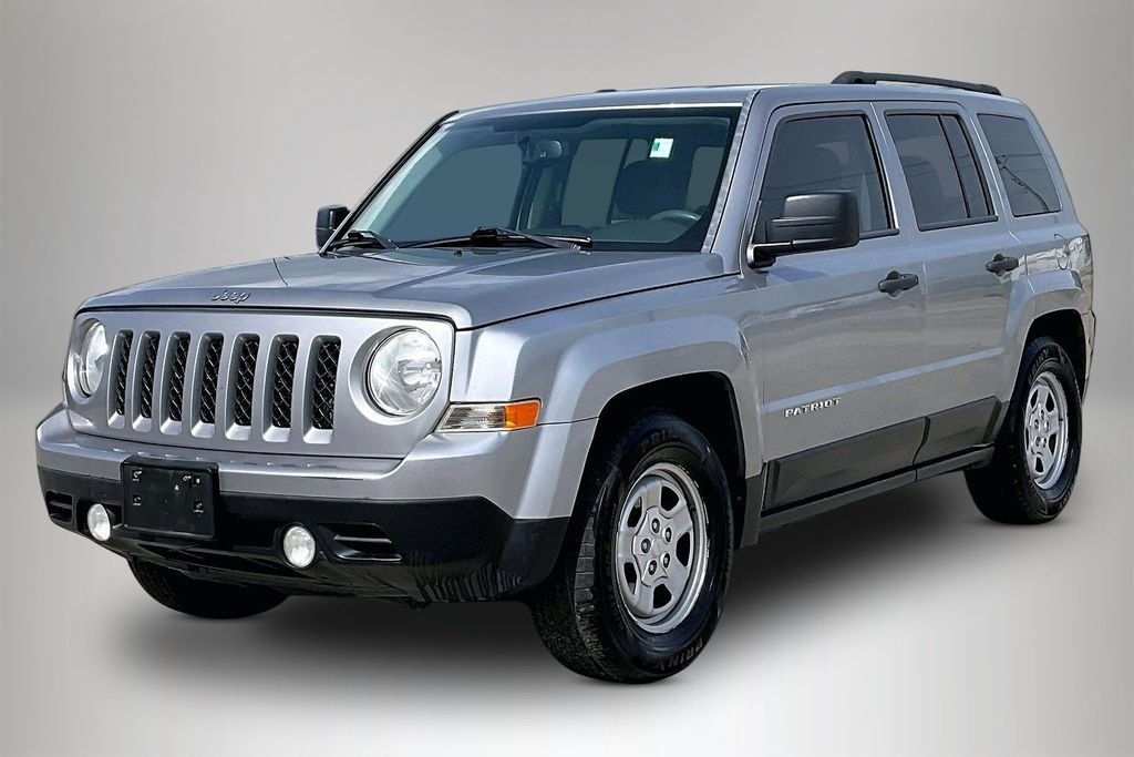 Used 2016 Maximum Steel Metallic Jeep Sport image 2