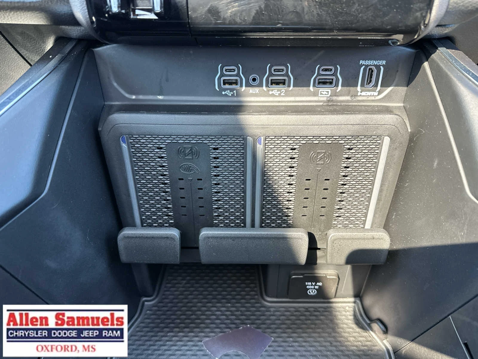 2026 RAM 1500 Laramie - Photo 33
