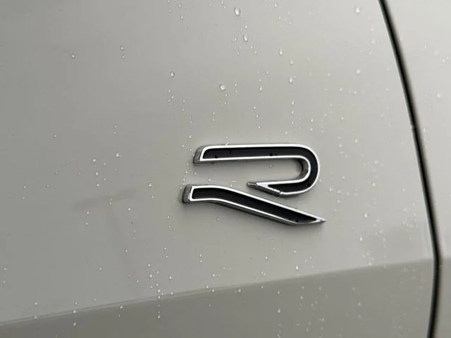 Used 2026  Volkswagen SE R-Line Black image 15