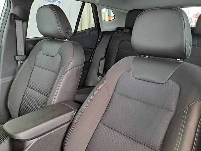 Used 2025 Gray Chevrolet LT image 23