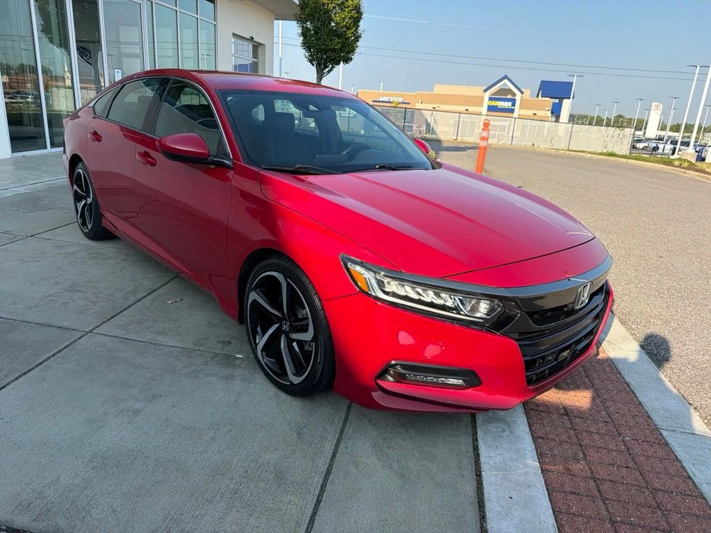 Used 2018 Red Honda Sport image 8