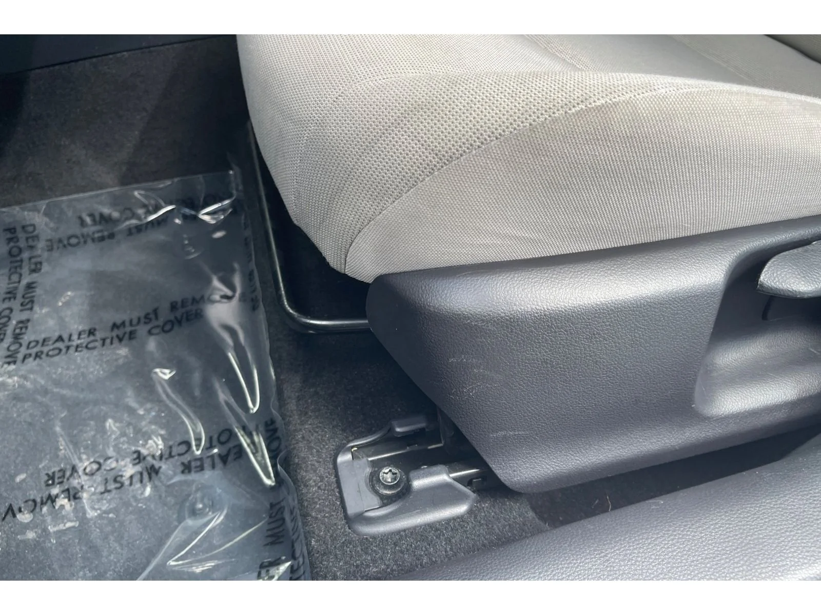 Used 2022 WHITE Toyota Hybrid LE image 13