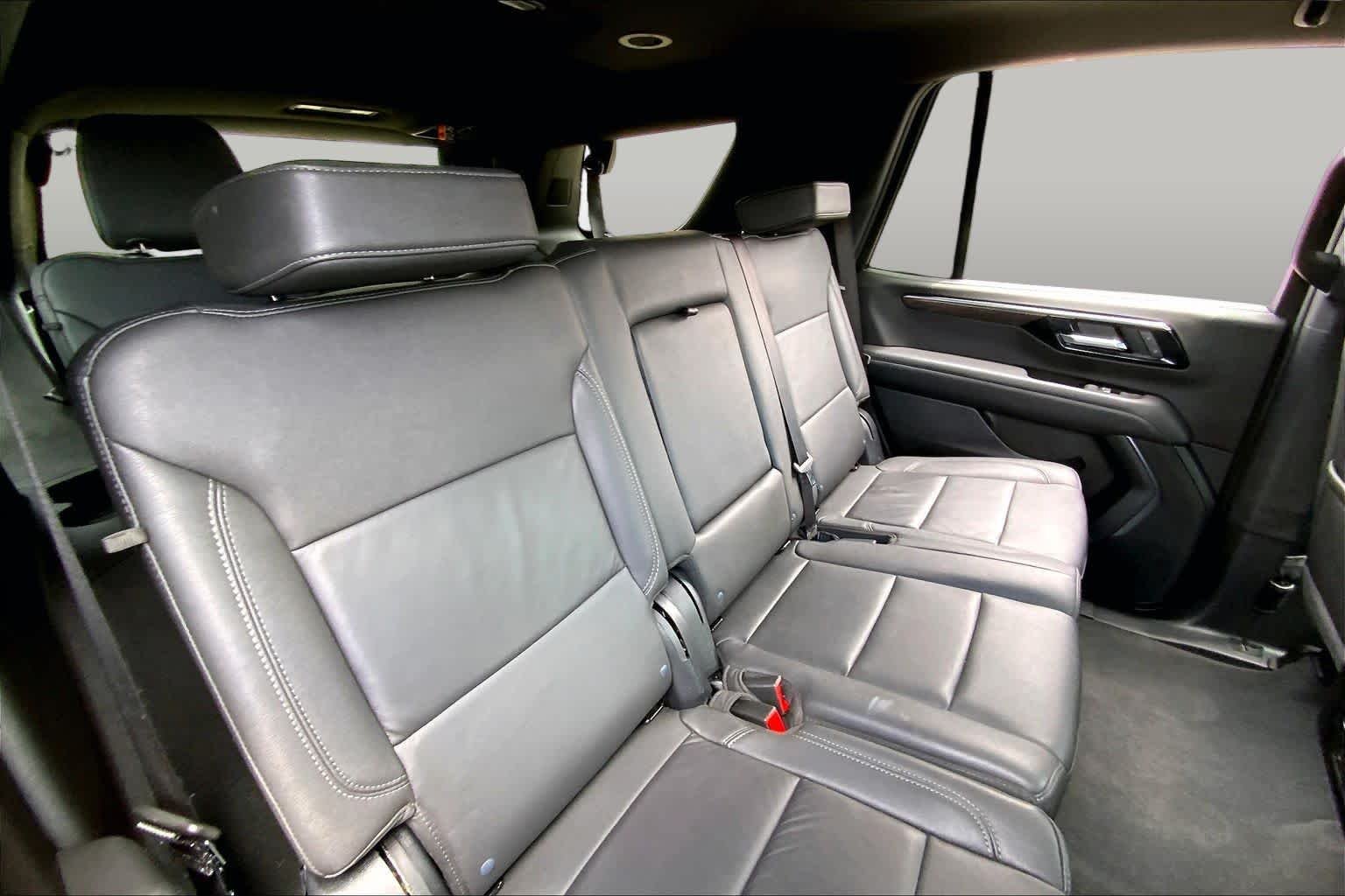 Used 2025 Black Chevrolet Z71 image 18