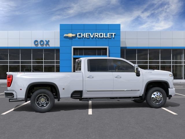 New 2026 Polar White Tricoat Chevrolet High Country DRW image 5